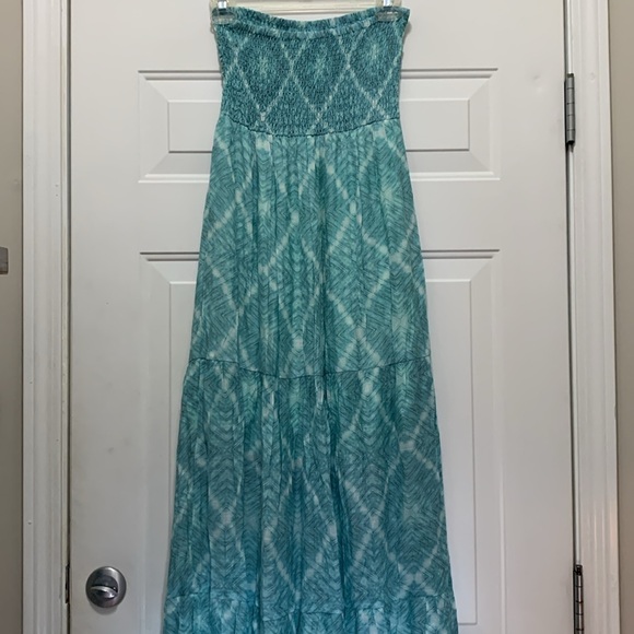 3/$15 Maurices Robins Egg Blue Strapless Maxi Dress Size Medium - Picture 3 of 6